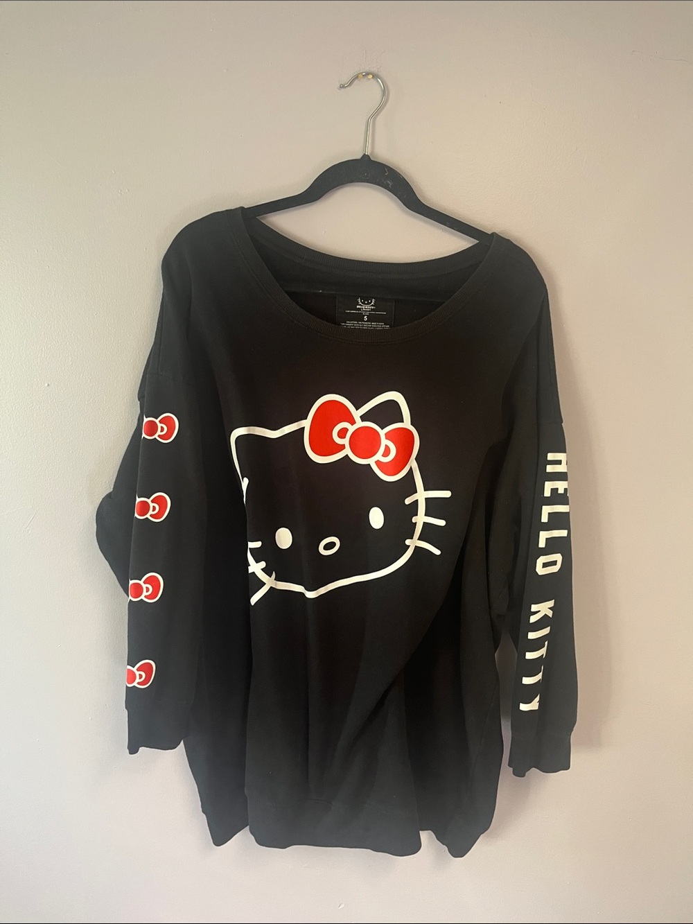 torrid Black Hello Kitty Sweatshirt with Red Bow Accents